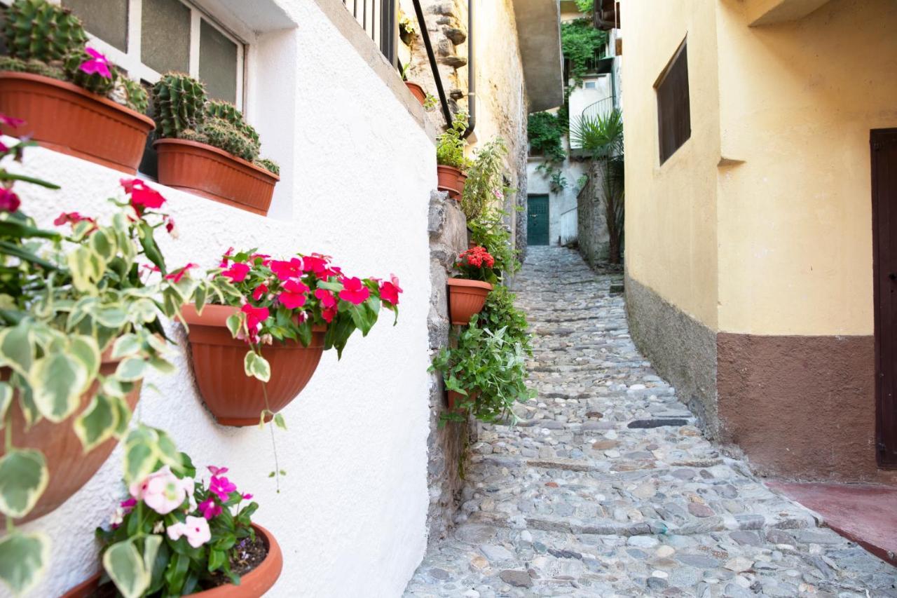 Charming Moment Di Villa Porta - Borgo Antico ルイーノ エクステリア 写真